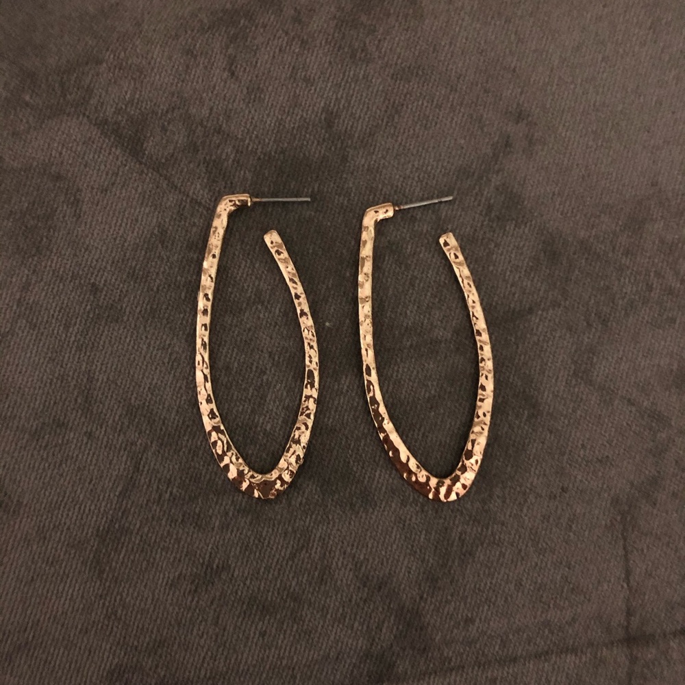 Gold hammered earrings